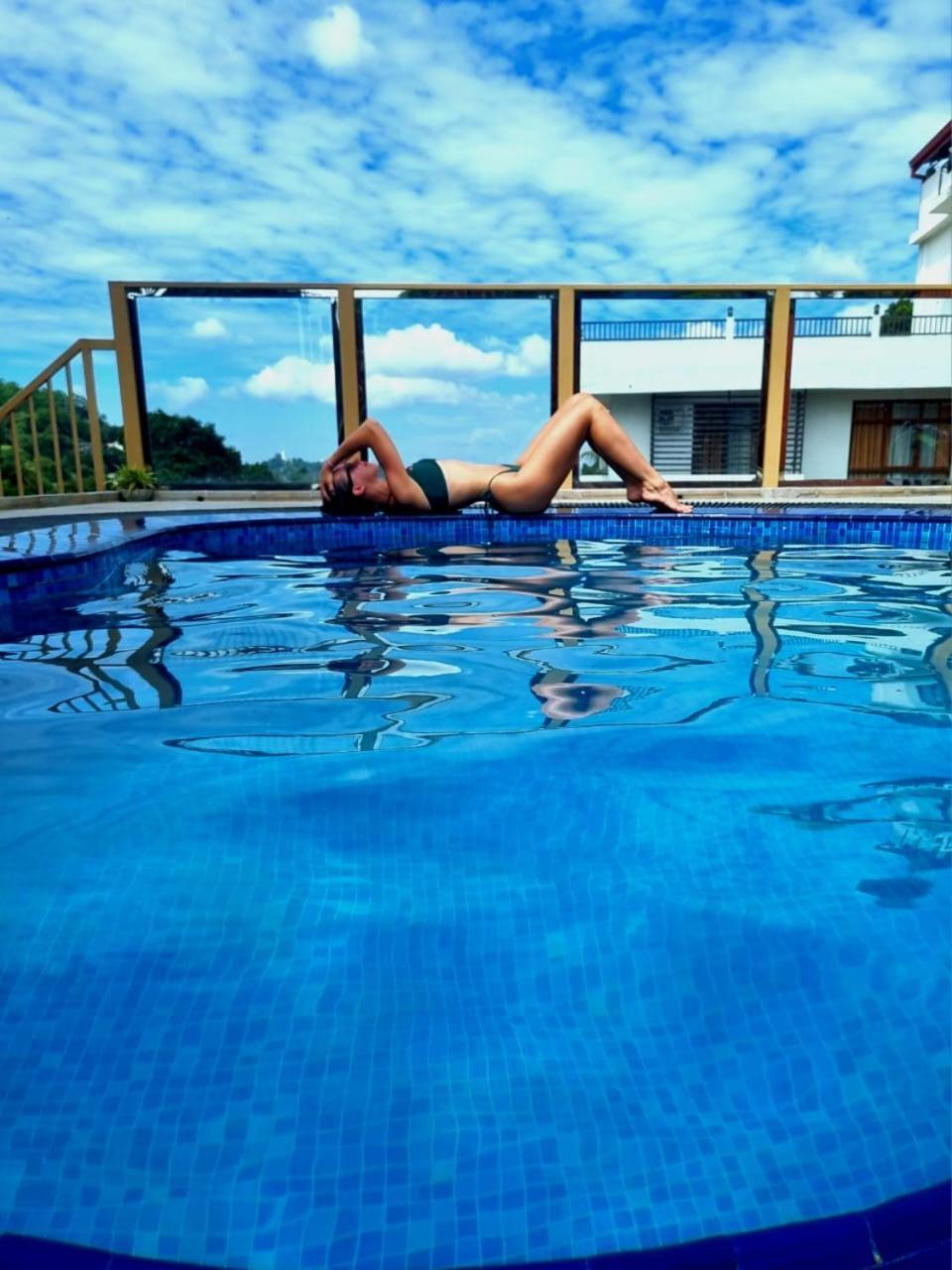 Manthra Leisure 호텔 캔디 외부 사진